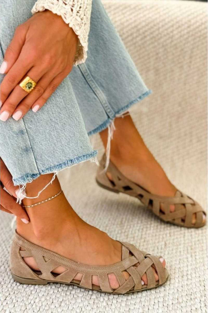 Caterina™ | Woven Crossover Sandals