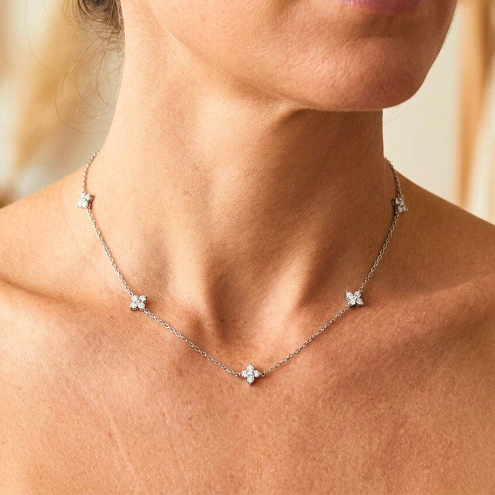 Gorgeous Flower Inlaid Zirconia Necklace