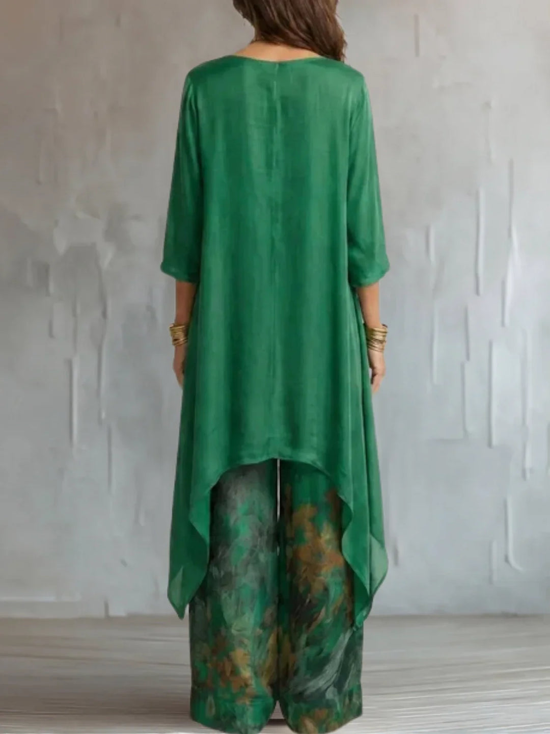 Ginevra | Asymmetrical Fluid Floral Set