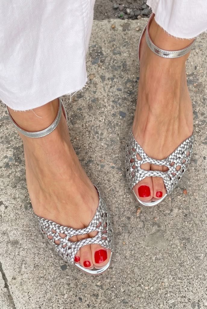 Isadora™ | Woven Golden Sandals