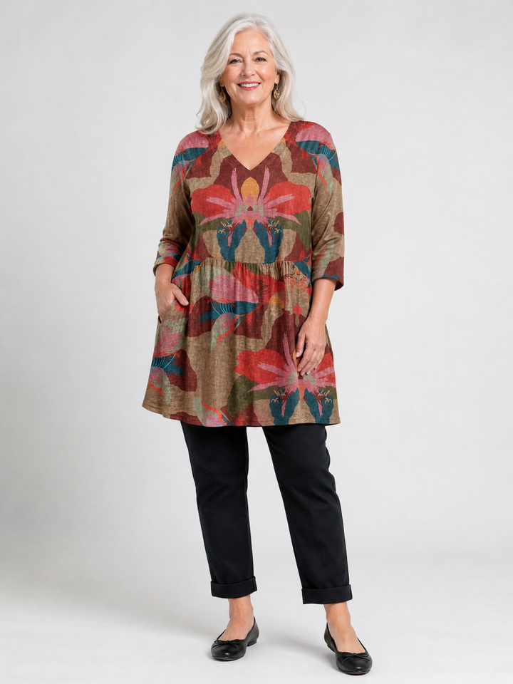 Sarah | Long Blouse with V-Neck