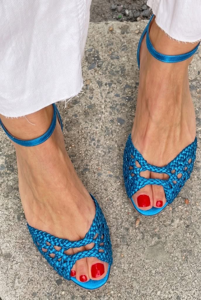 Isadora™ | Woven Golden Sandals